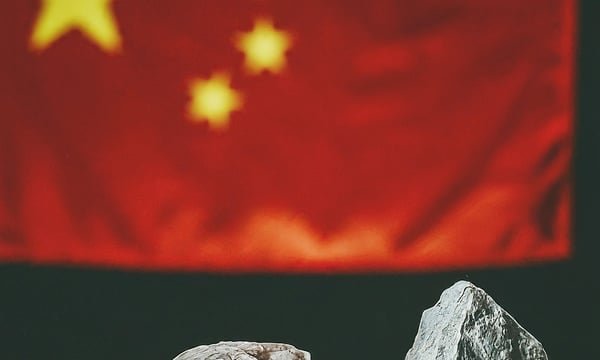 Nadir Topraklar ve Trump-Xi Zirvesi: Çözüm Olmadan Rahatlama