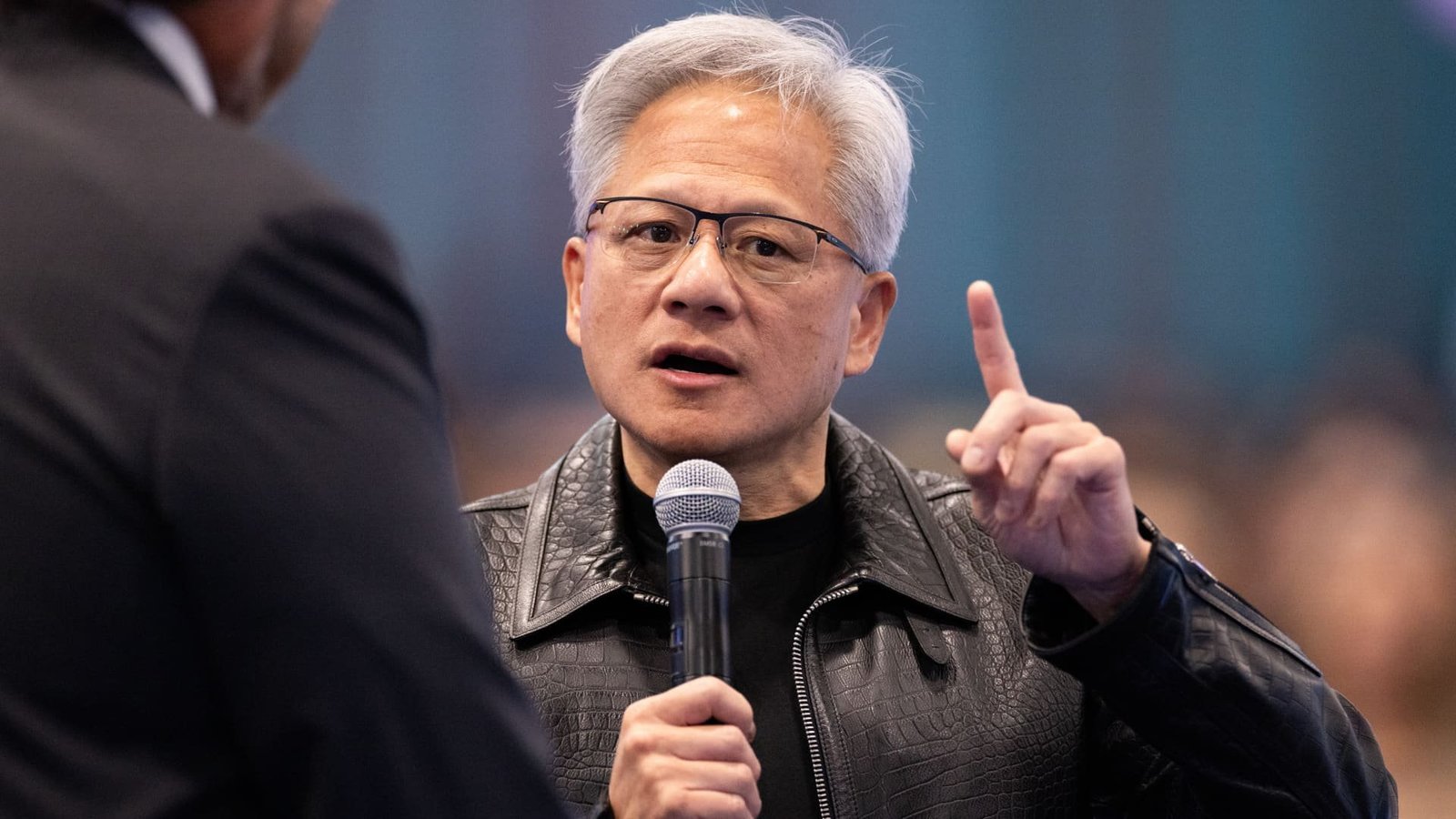 Nvidia CEO'su Jensen Huang, Trump'ın Yapay Zeka Güvenliği Tartışmasındaki En Önemli Destekçisi Oldu