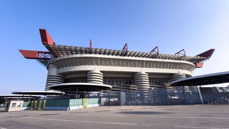 San Siro'nun 100. Yaşı: AC Milan ve Inter Yeni Evlerini İnşa Etmeye Hazırlanıyor